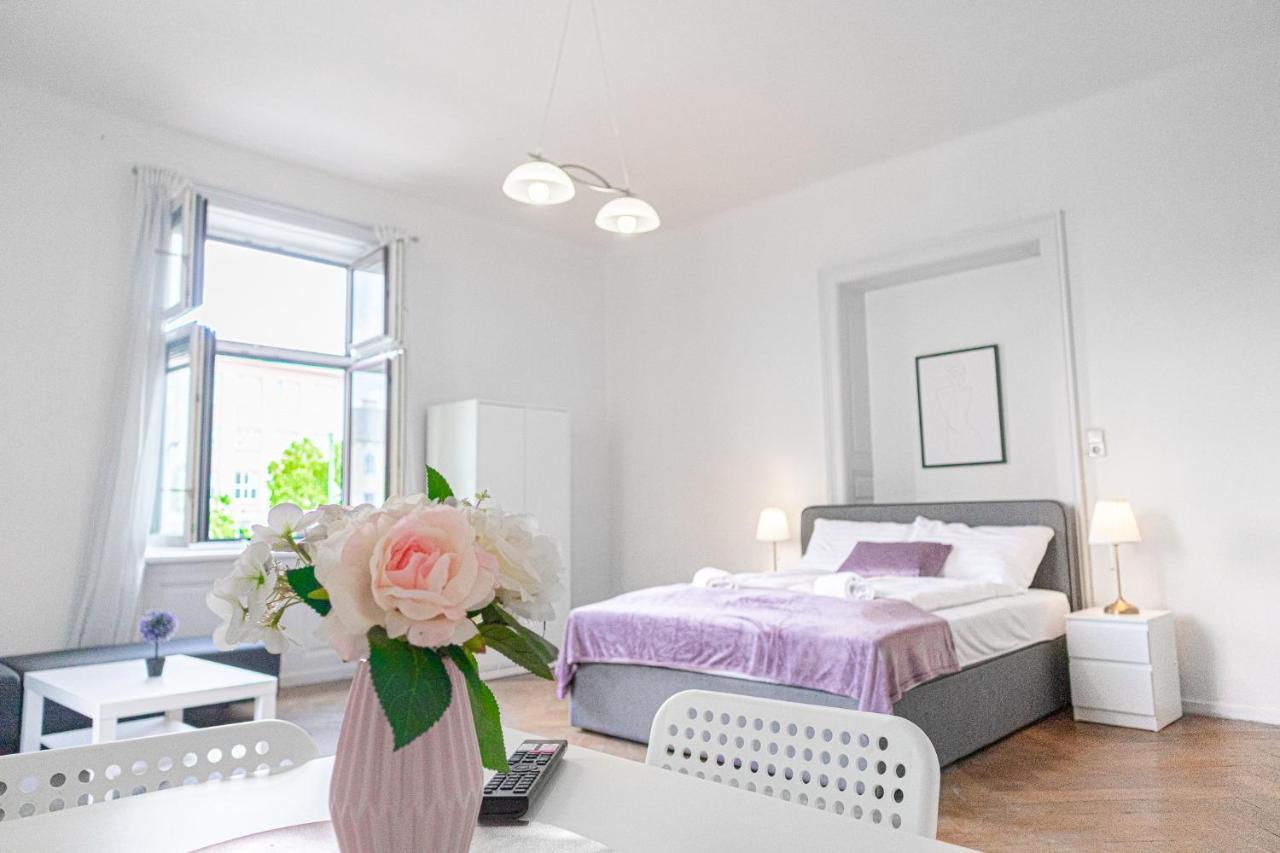 Cozy 2br Apt. Near Akh Hospital-ideal For Longstay Apartment *